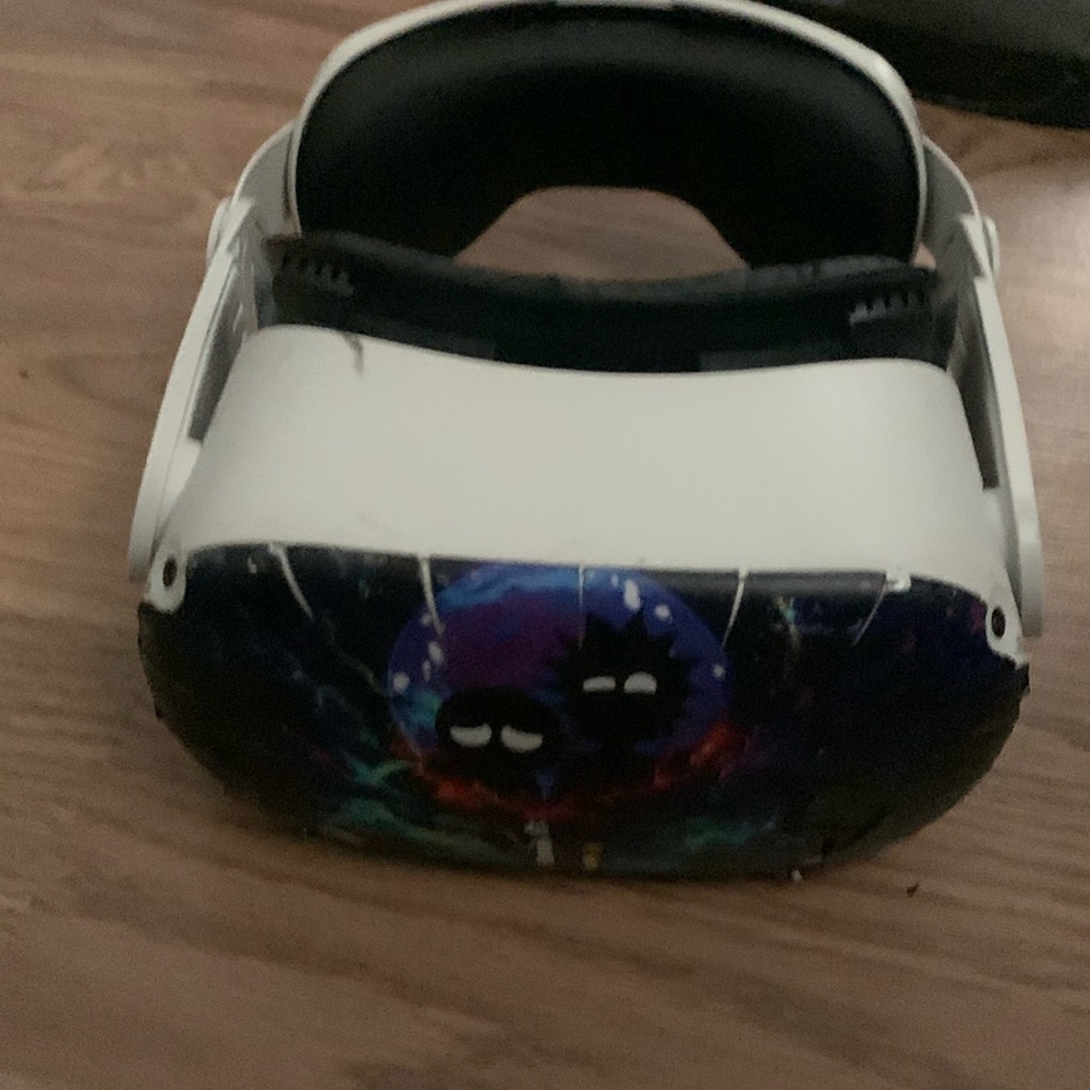 A vr I don’t play it no more and I got the controllers